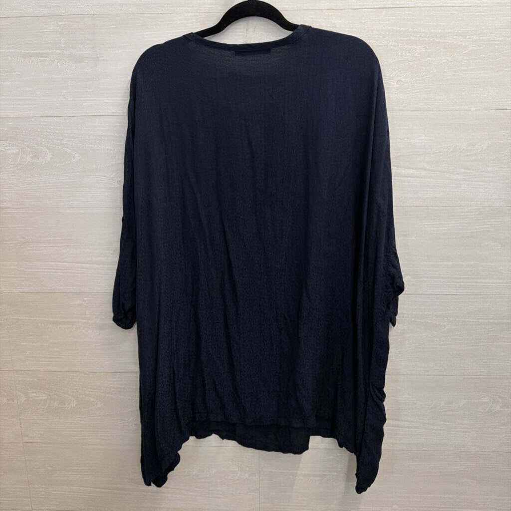 Cut Loose Navy Textured Print Short Sleeve Top One Size