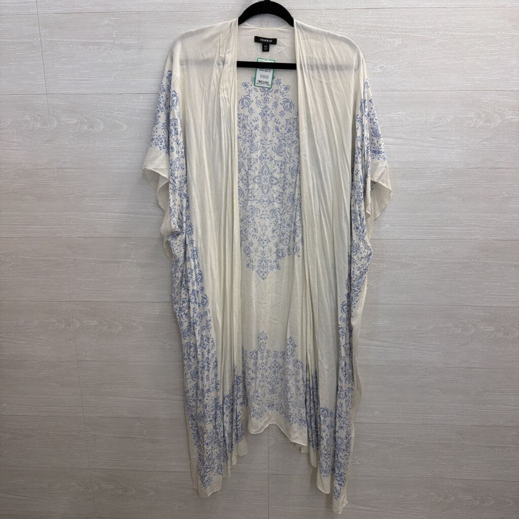 Torrid White/ Blue Print Kimono Top 1/2