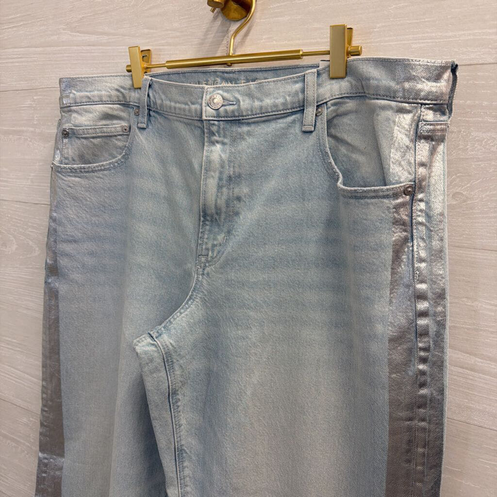 American Eagle Light Wash Metallic Silver Stripe Stovepipe Jeans 18