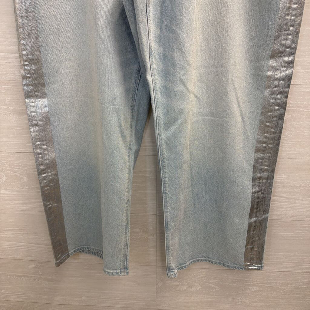 American Eagle Light Wash Metallic Silver Stripe Stovepipe Jeans 18