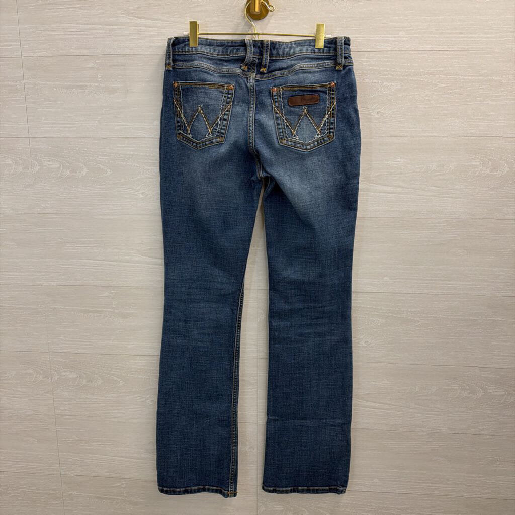 Wrangler Boot Cut Medium Wash 7/8x34