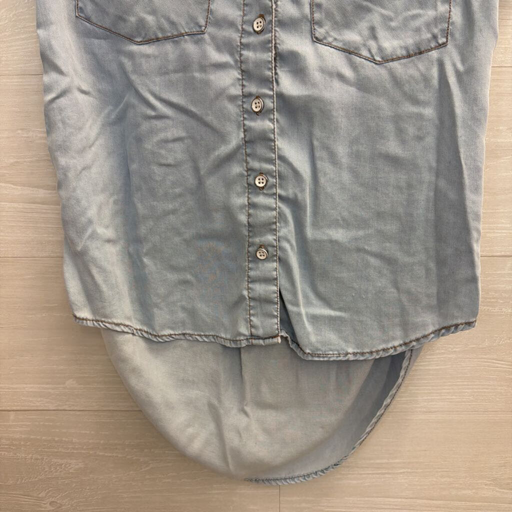 Jachs Girlfriend Blue Chambray Top Small
