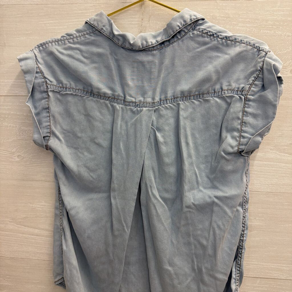 Jachs Girlfriend Blue Chambray Top Small