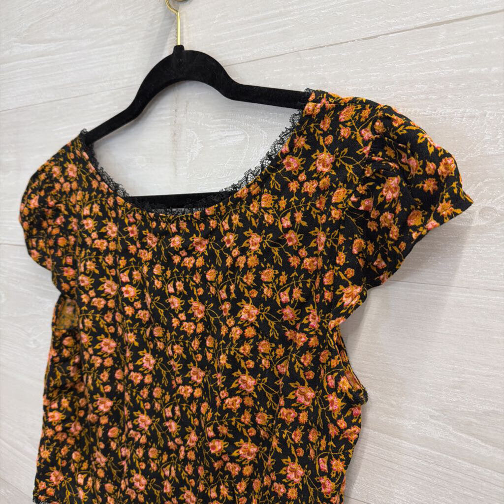 FP One Black/ Red Print Cropped Short Sleeve Top Small