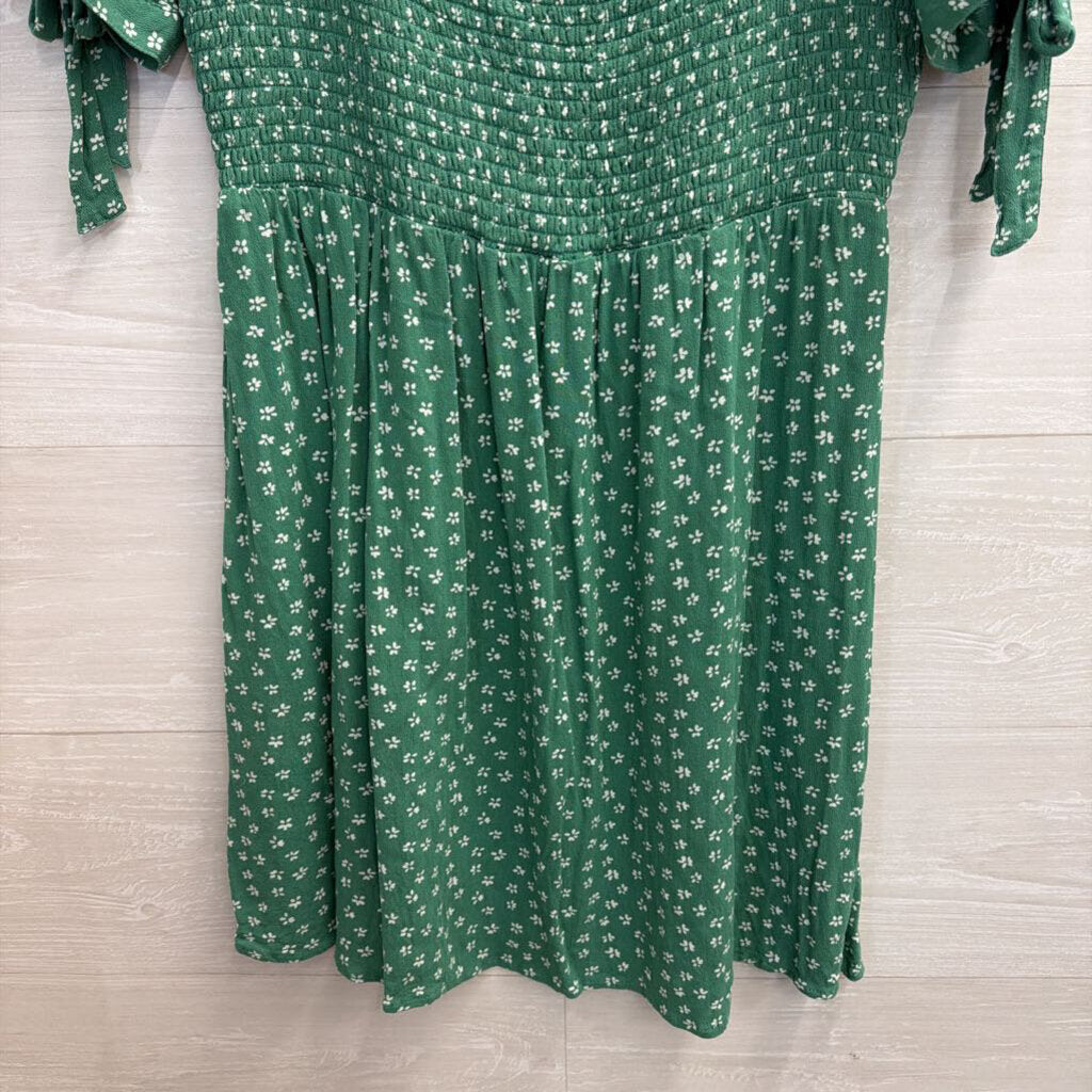 American Eagle Green/ White Print Smocked Top Short Sleeve Dress Medium