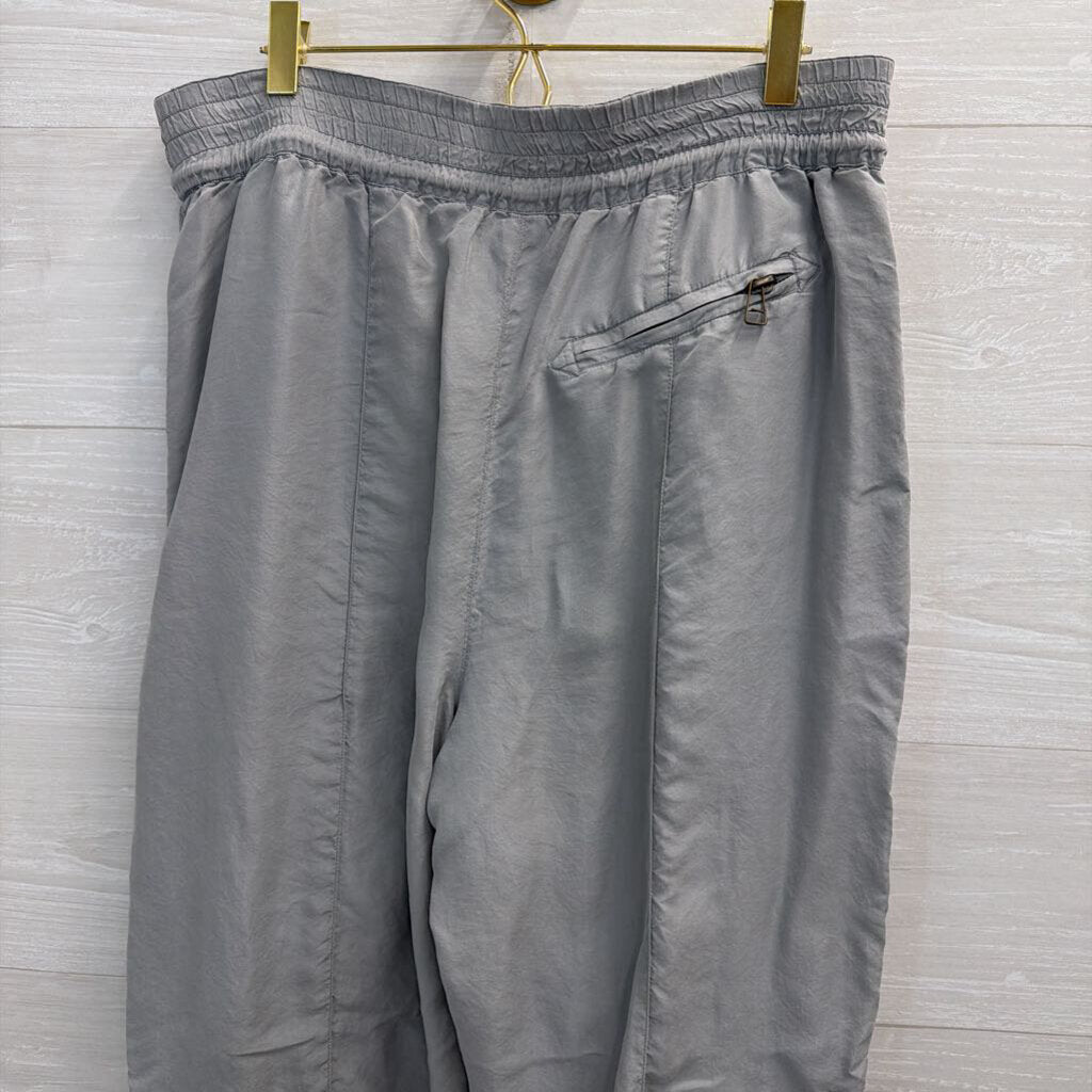 Kriss Kross Grey 100% Silk Jogger Medium