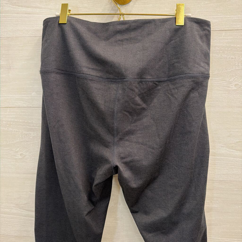 Oiselle Grey Leggings 12