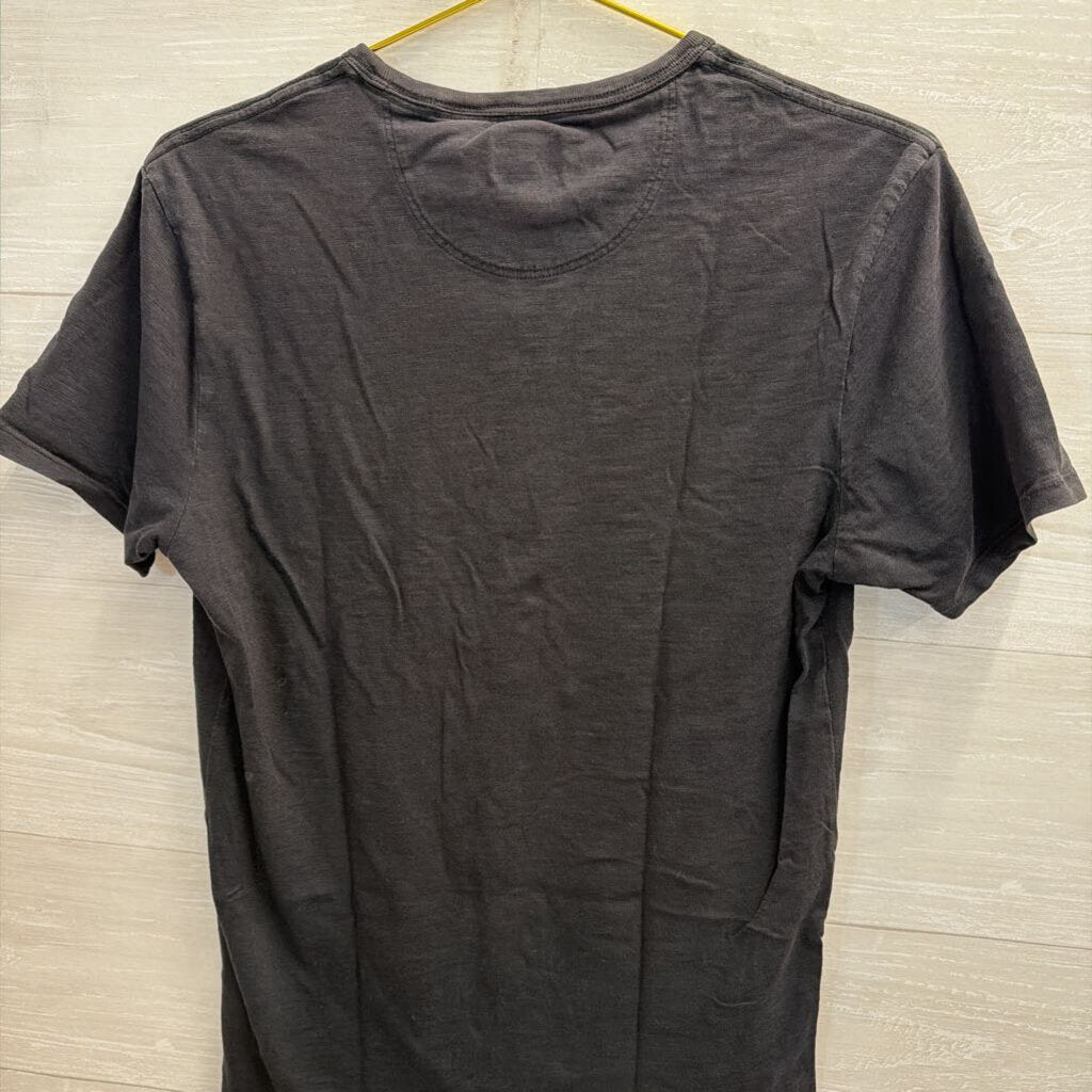 Levi's Black Pocket Shortsleeve Tshirt Small
