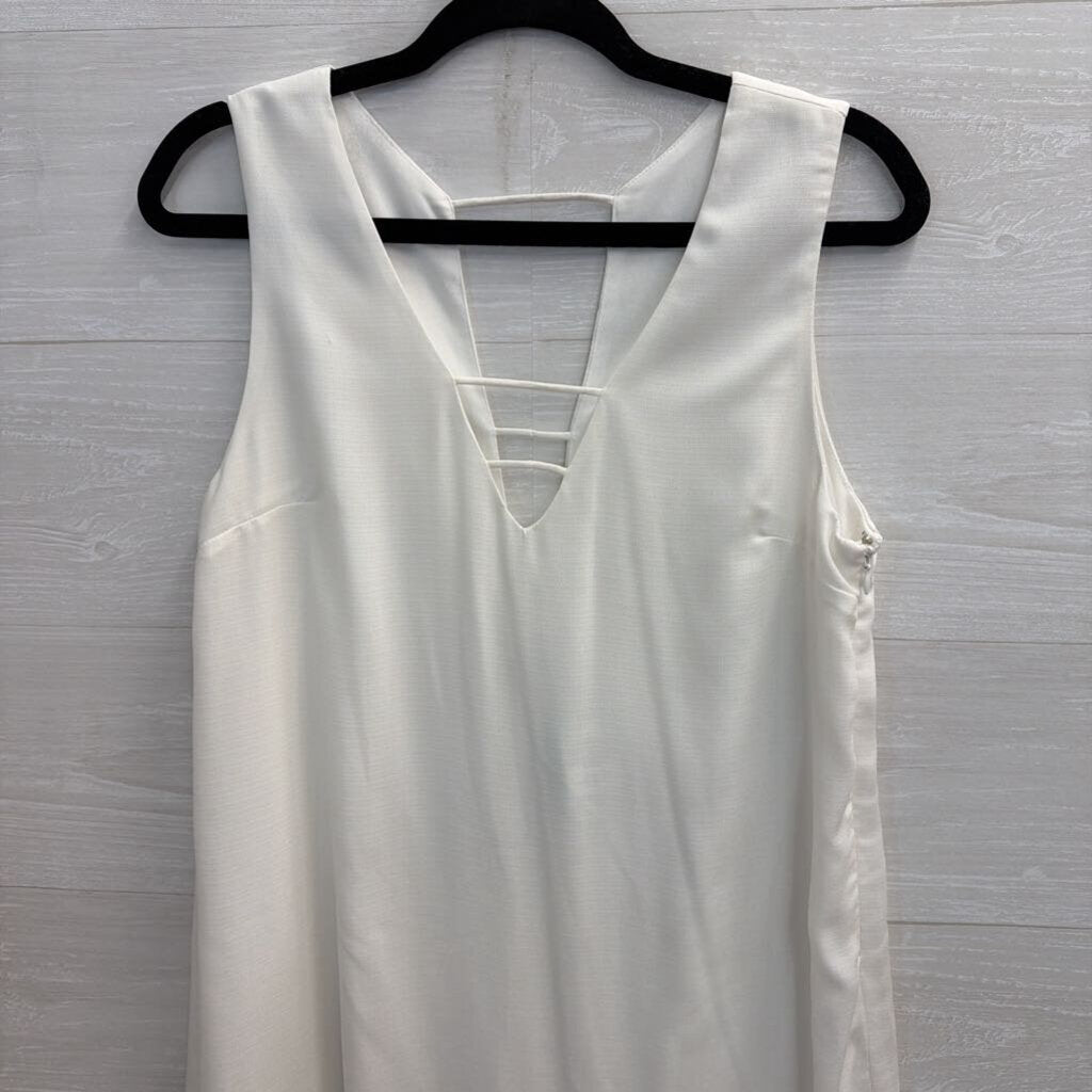 Love Riche White Sleeveless Shift Dress Medium