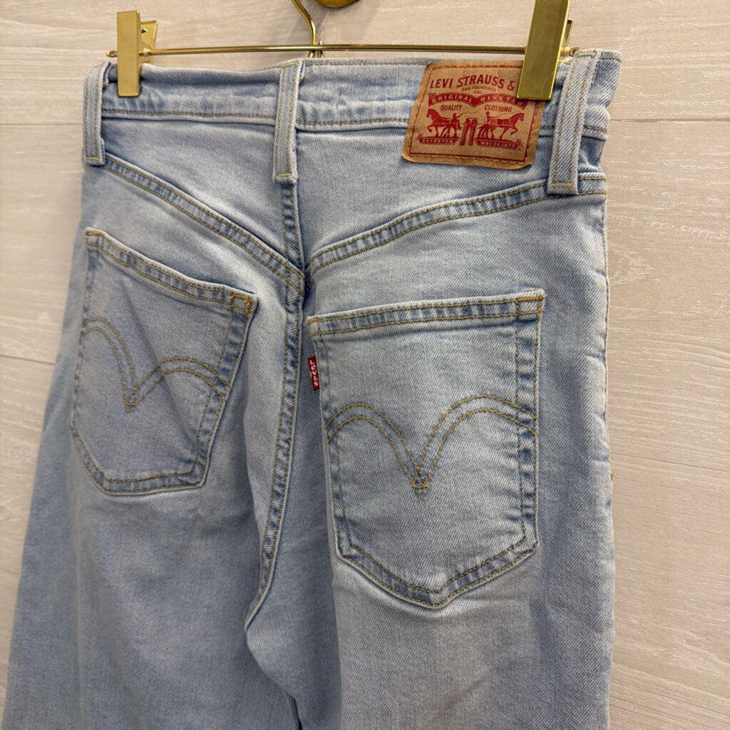 Levi Ribcage Straight Light Wash Jeans 26