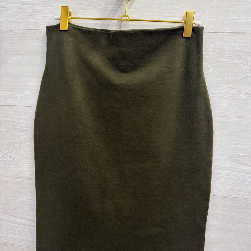 Green Fitted Midi Skirt Medium