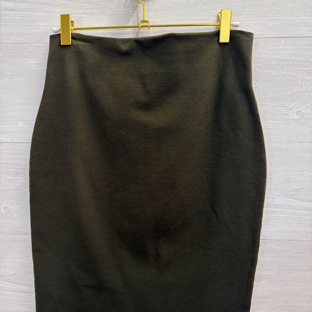 Green Fitted Midi Skirt Medium