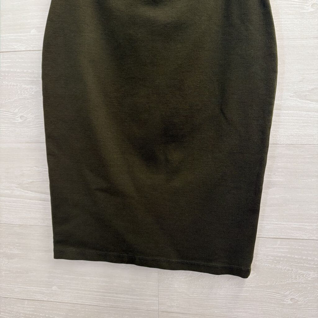 Green Fitted Midi Skirt Medium