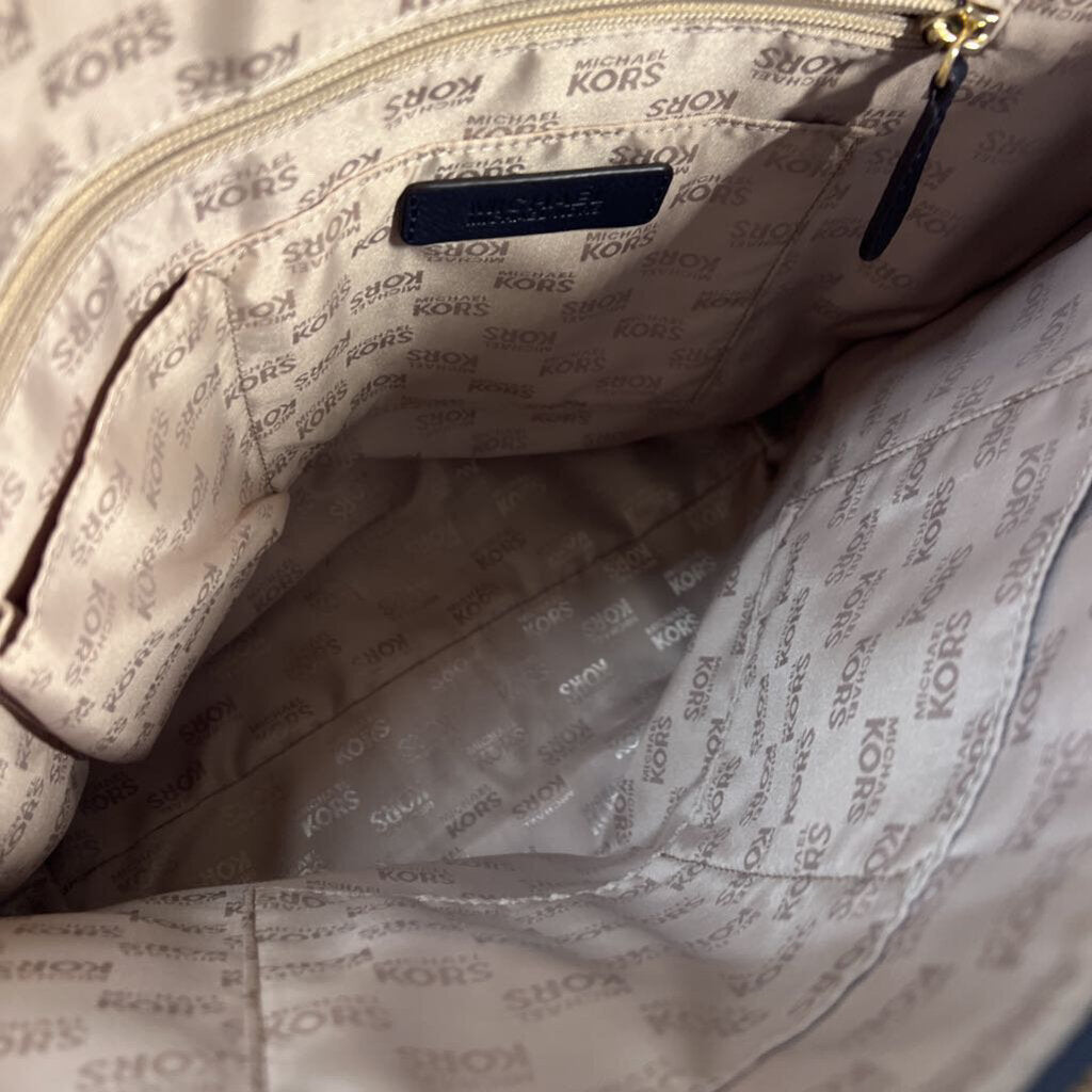 Michael Kors navy/ Black Signature Print Canvas Jet Set Logo Pocket Tote Purse
