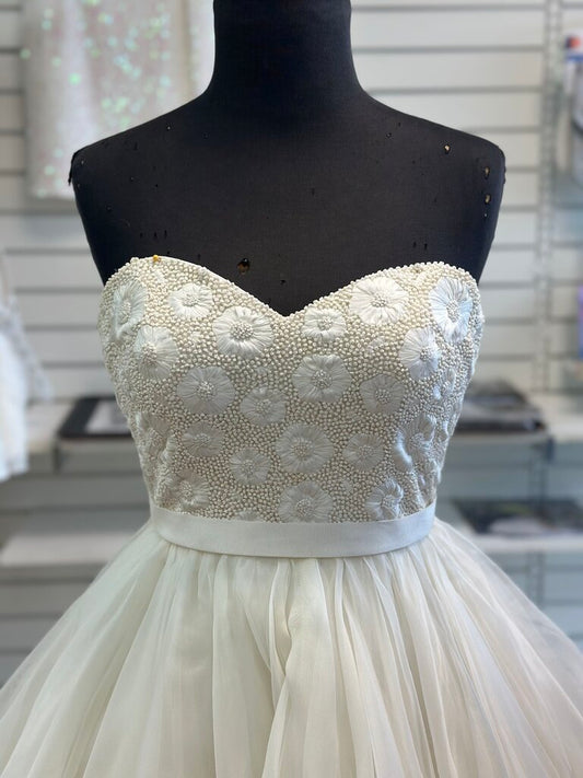 Modern Trousseau Ivory Textured Floral Strapless Bridal Ballgown 6