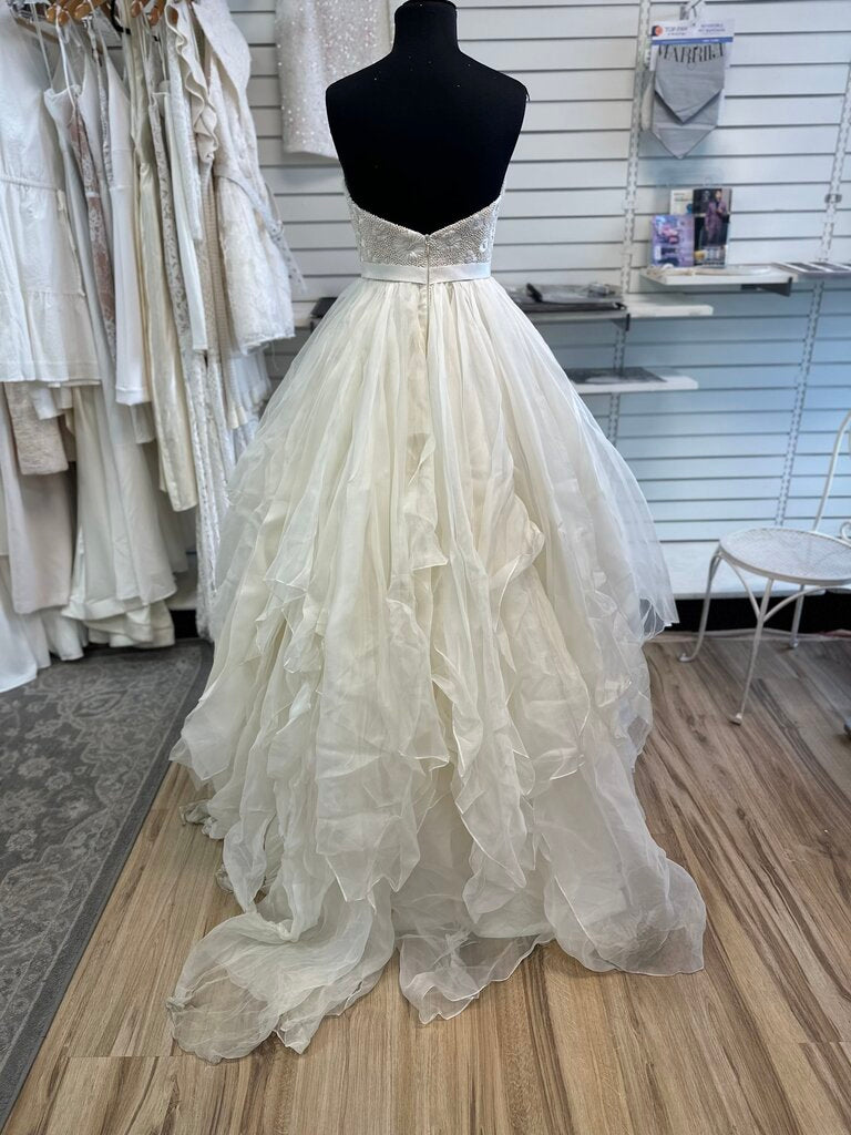 Modern Trousseau Ivory Textured Floral Strapless Bridal Ballgown 6