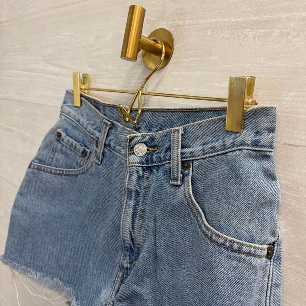 Levi Light Wash Cutoff Denim Shorts 5
