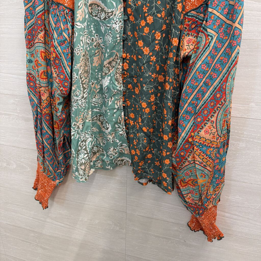 Oli and Hali Blue/ Multi Print Long Sleeve Top Large