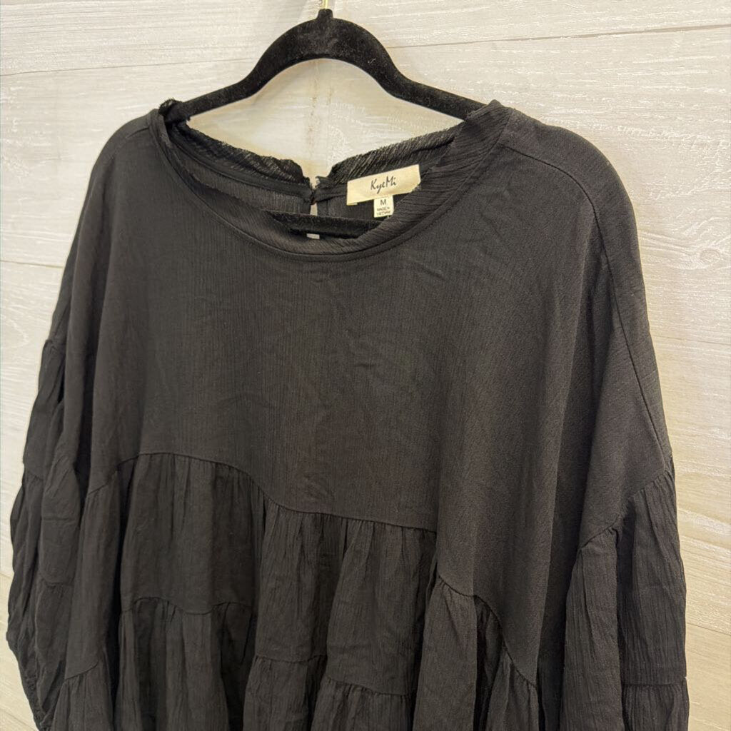 Kye Mi Black Short Puff Sleeve Top Medium