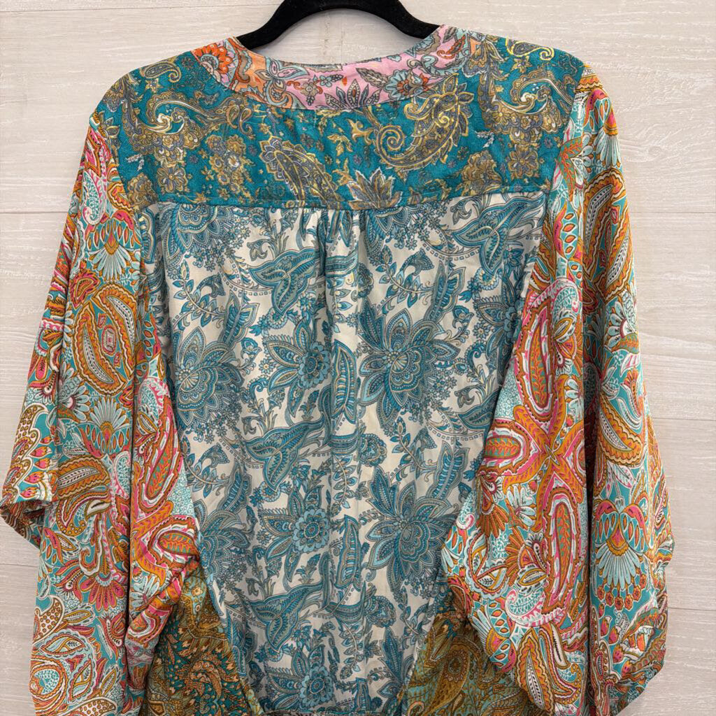 Bamboo Trading Compant Blue/ Multi Print Silky Kimono Top One Size