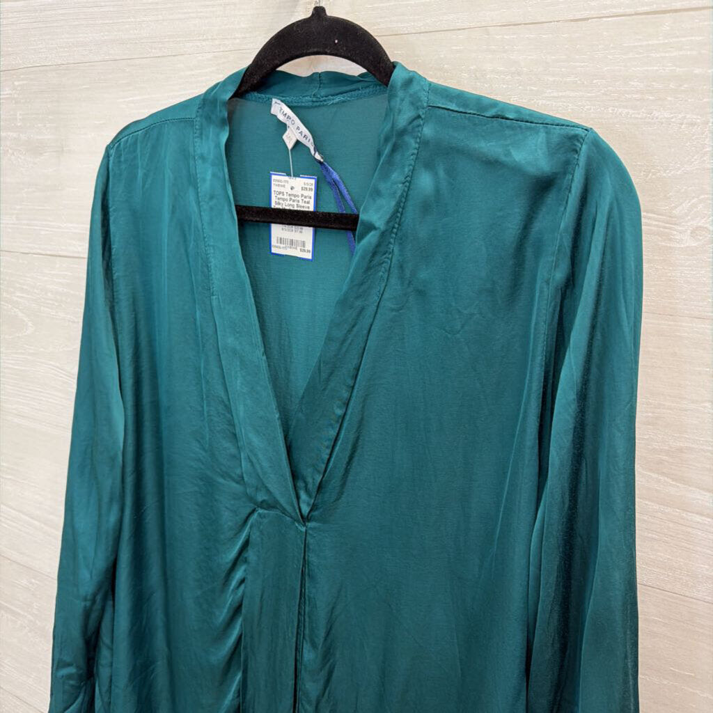 Tempo Paris Teal Silky Long Sleeve Top Medium/ Large