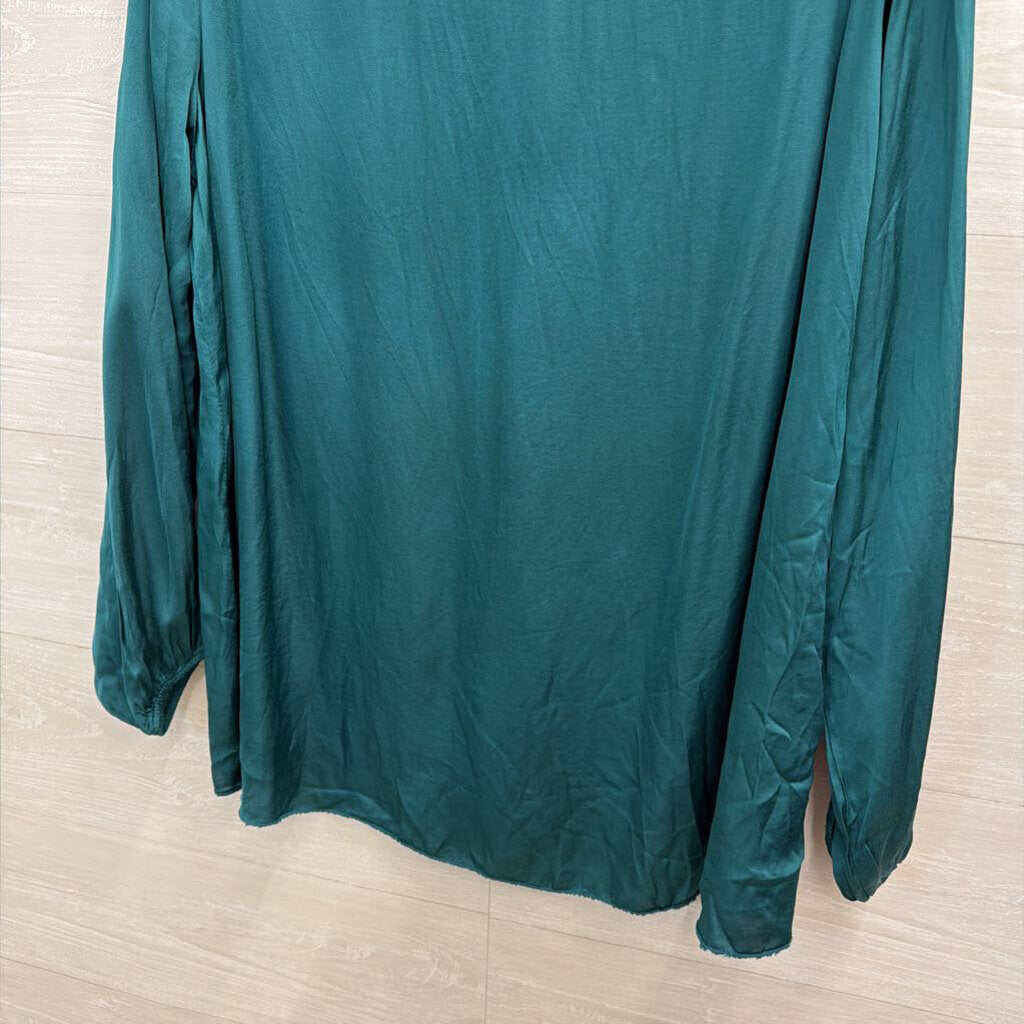 Tempo Paris Teal Silky Long Sleeve Top Medium/ Large