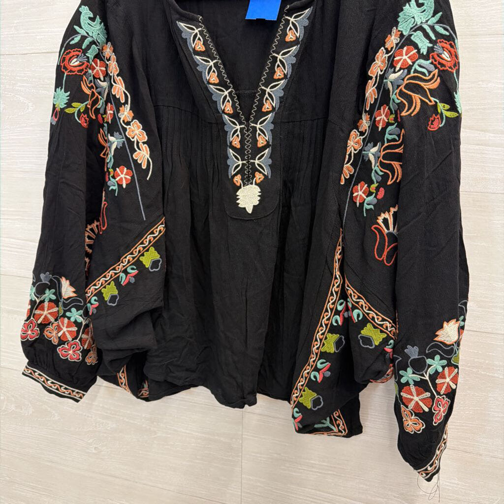 Three Bird Nest Black/ Multi Embroidered Long Sleeve Top Medium