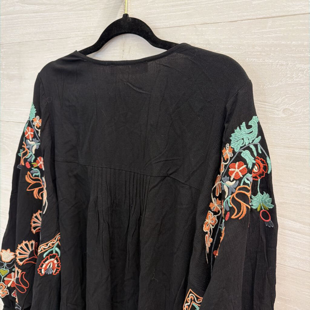 Three Bird Nest Black/ Multi Embroidered Long Sleeve Top Medium