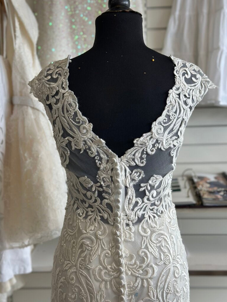 Stella York Ivory Lace Bridal Gown 14