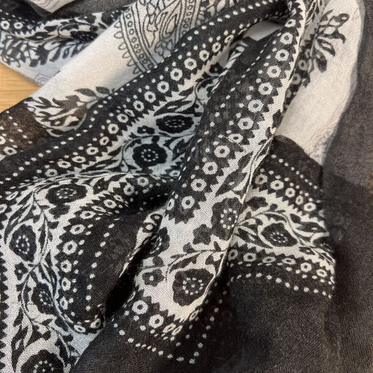 Black/ White Print Scarf