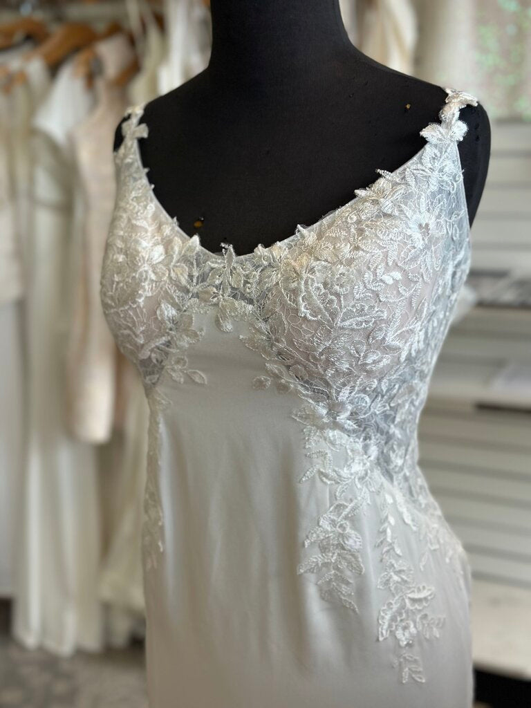 Azazie Ivory Lace Detail Bridal Gown 16