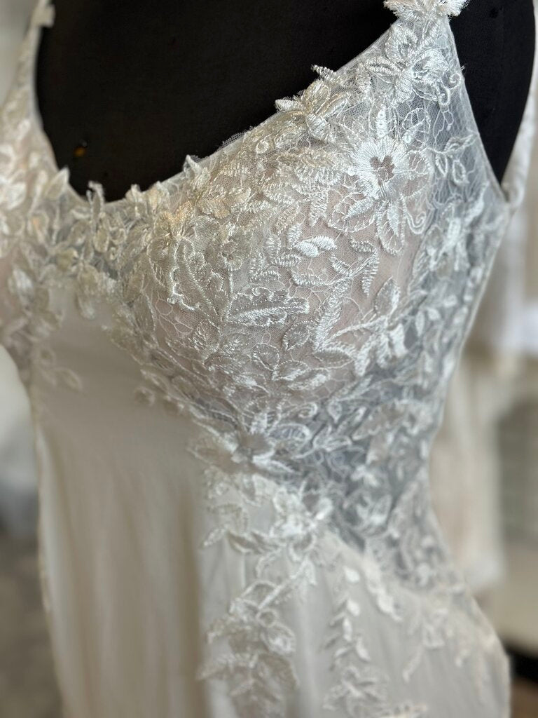 Azazie Ivory Lace Detail Bridal Gown 16