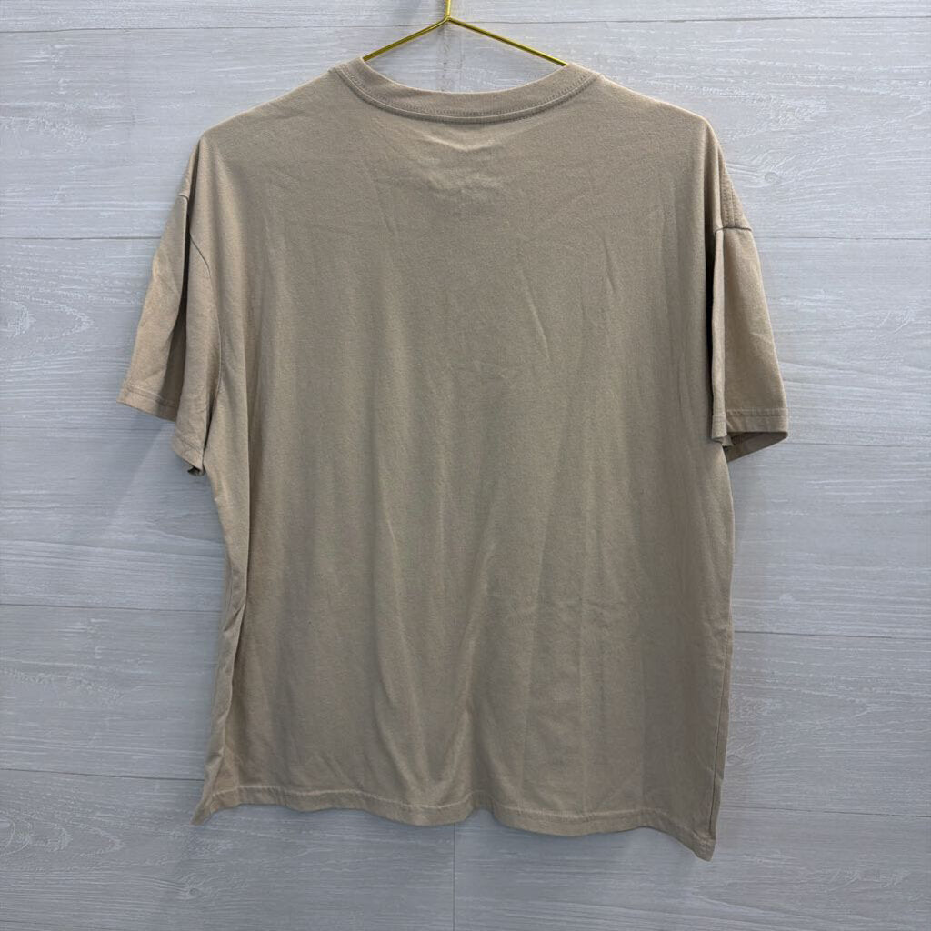 Peanuts Beige/ Green Lazy Sunday Short Sleeve Graphic Tee Large