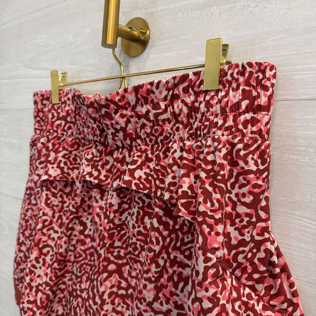 Athleta Red Print Athletic Shorts Large