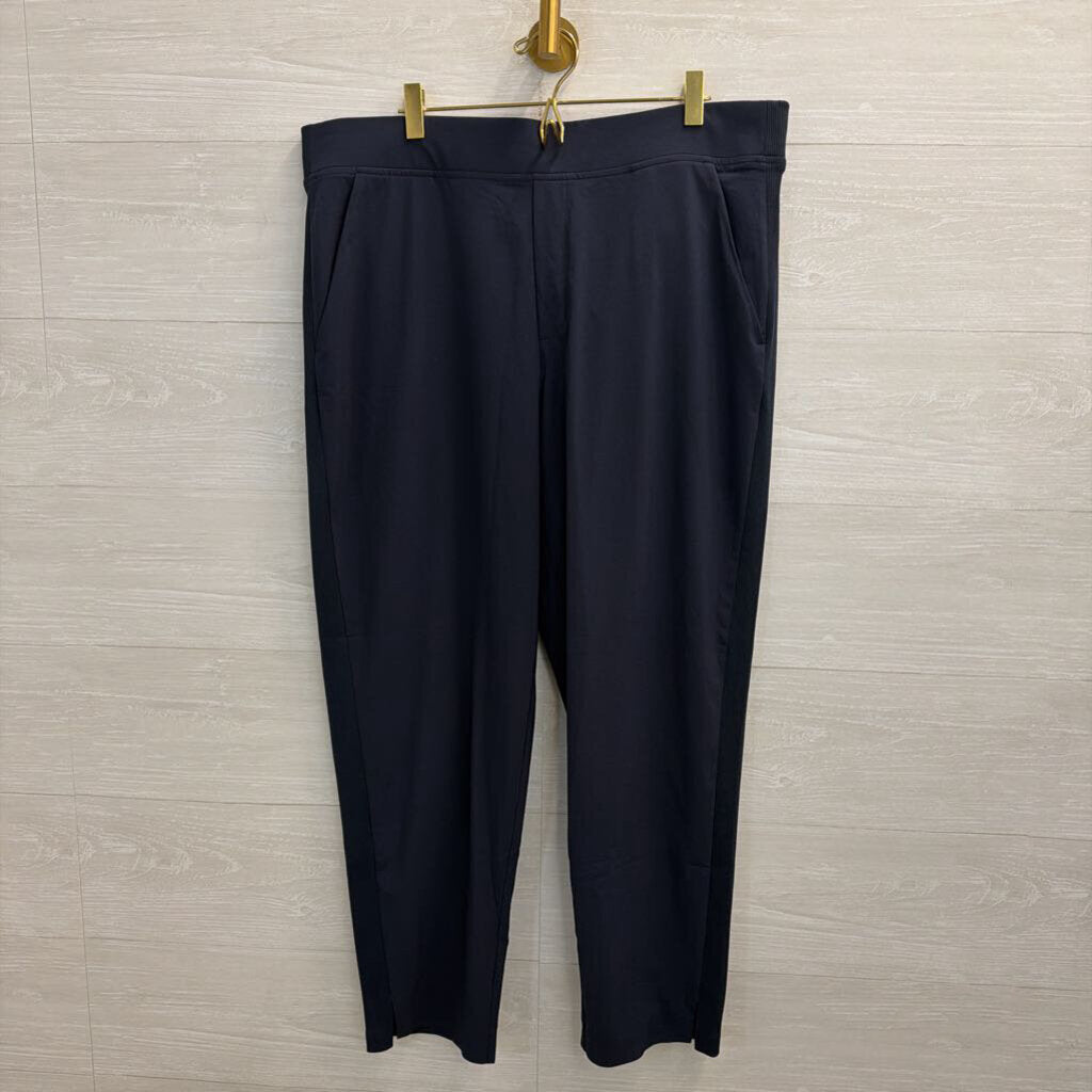 Athleta Navy Pull On Pants 16