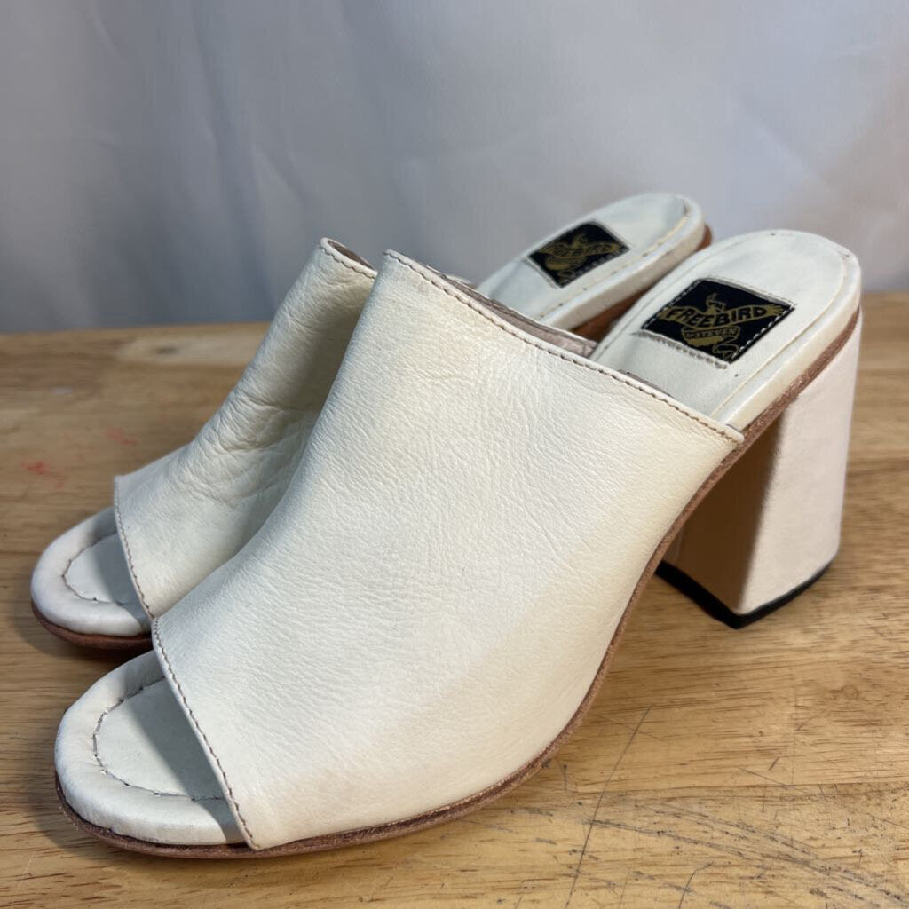 Freebird Cream Leather Trina Slip On Peep Toe Block Heels 9