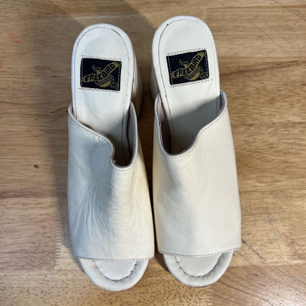 Freebird Cream Leather Trina Slip On Peep Toe Block Heels 9