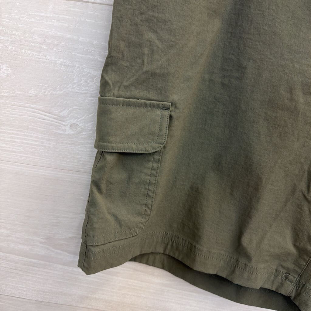 Eddie Bauer Green Cargo Style Shorts 12