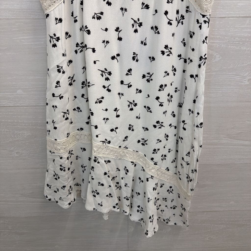 Olivaceous White/ Black Print Mini Dress Medium