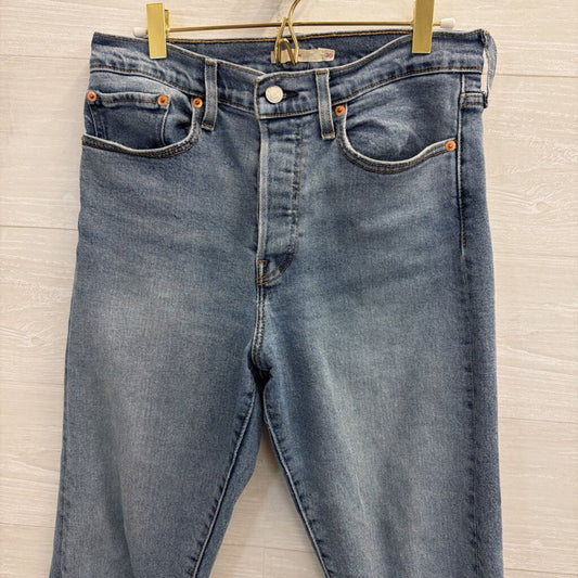 Levi Medium Wash Wedgie Jeans 30