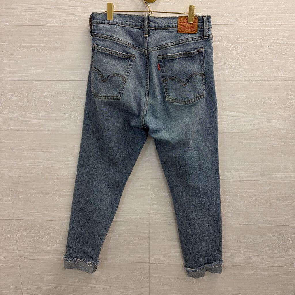 Levi Medium Wash Wedgie Jeans 30