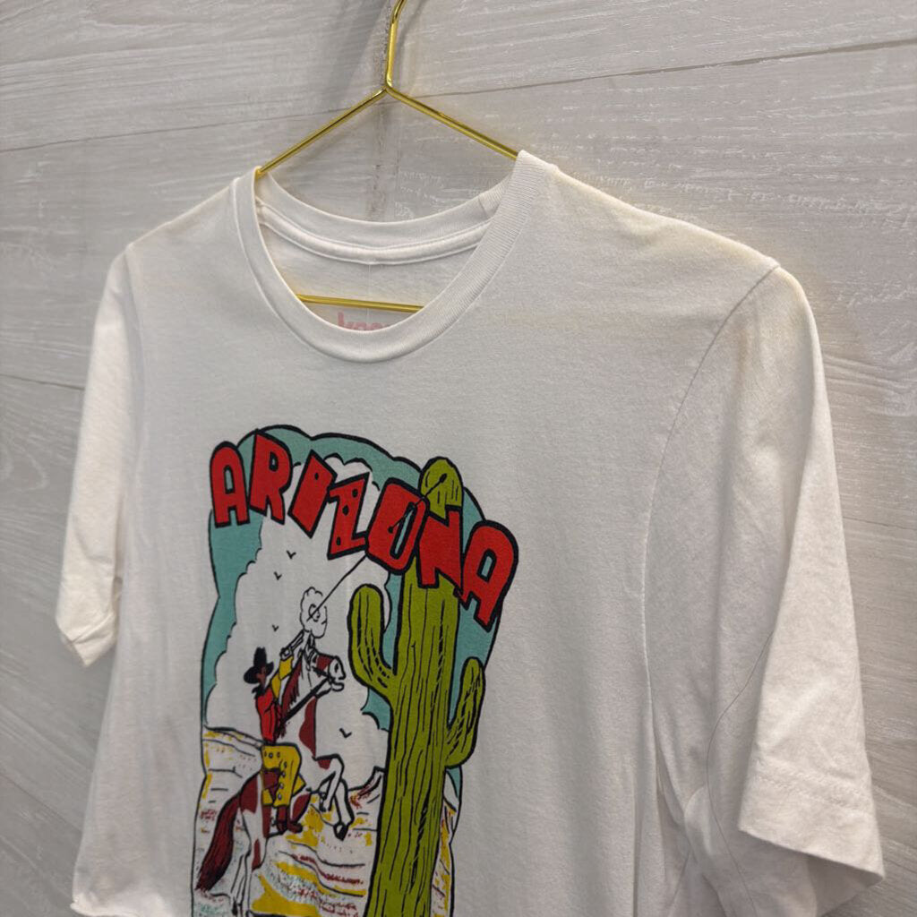 Kaeraz White/ Multi Cropped Arizona Short Sleeve Graphic Tee Medium