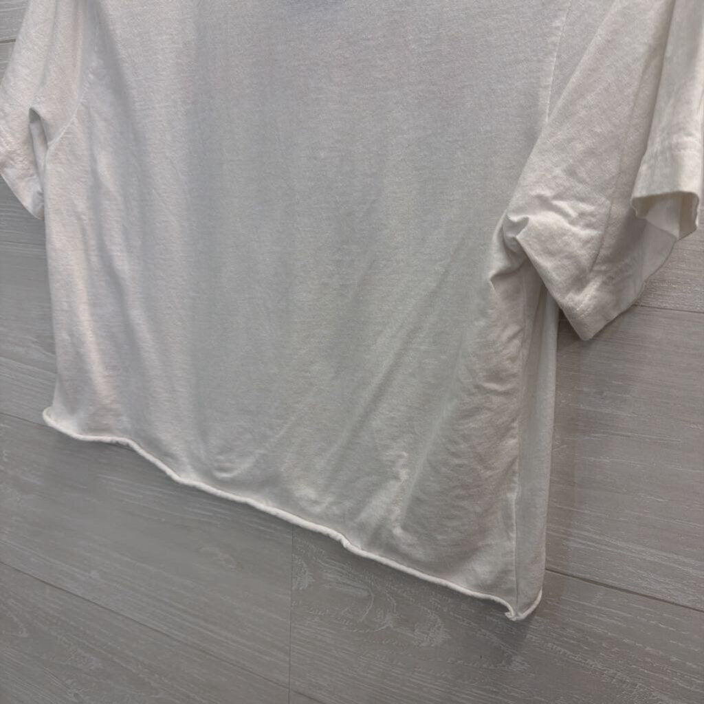 Kaeraz White/ Multi Cropped Arizona Short Sleeve Graphic Tee Medium