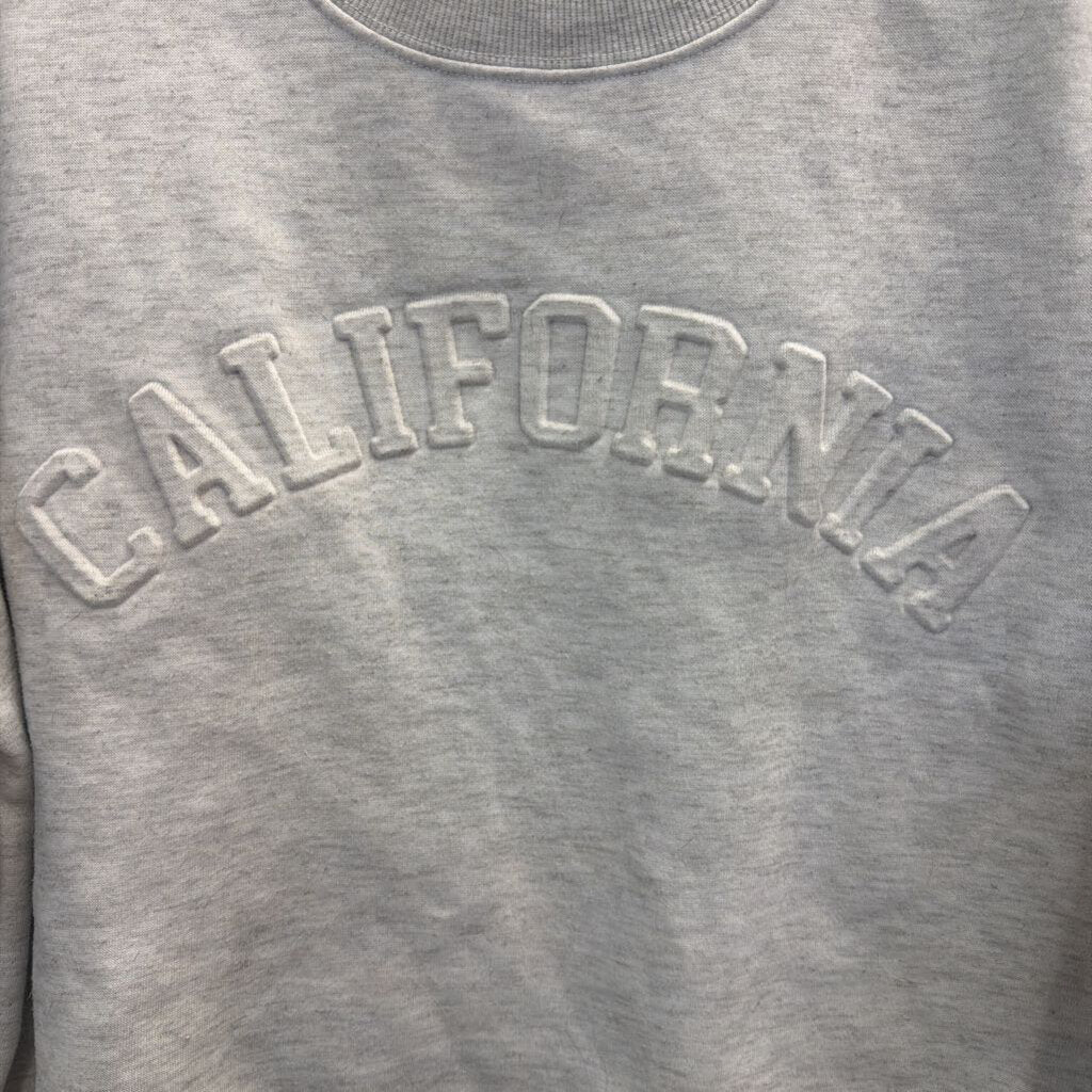 No Comment Grey Cropped California Crewneck Pullover Large