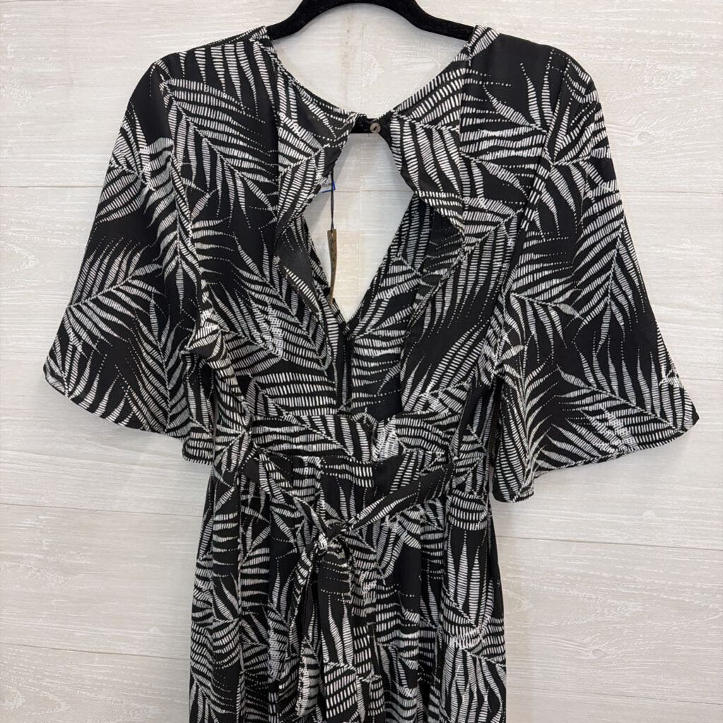 She and Sky Black/ White Print Short Sleeve Jumpsuit Large