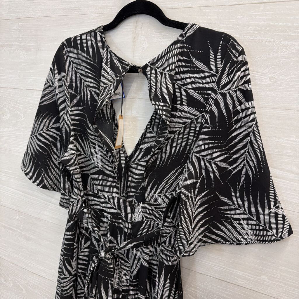 She and Sky Black/ White Print Short Sleeve Jumpsuit Large