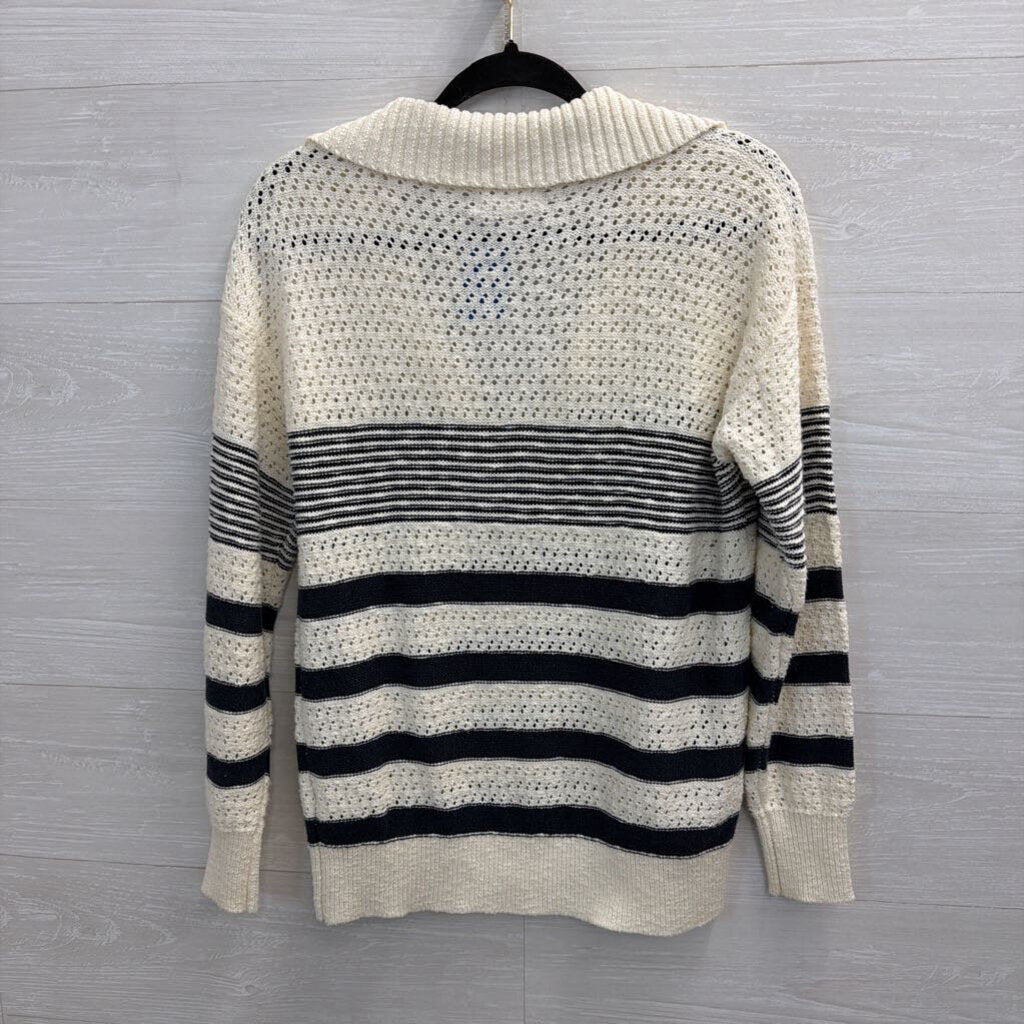 Heartloom White/ Navy Striped Knit Long Sleeve Top Small