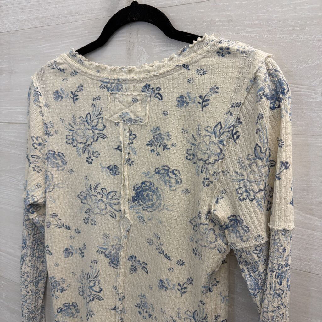 We The Free Cream/ Blue Floral Print Textured Long Sleeve Top Medium