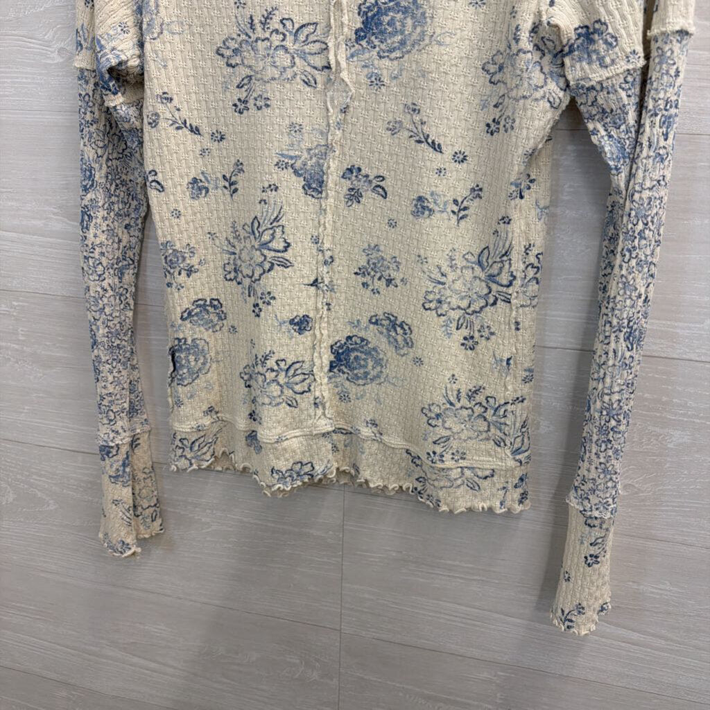 We The Free Cream/ Blue Floral Print Textured Long Sleeve Top Medium
