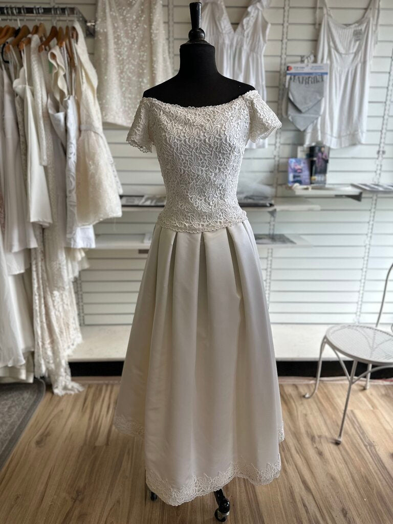 Vintage Ivory Lace Top Satin Skirt Bridal Gown Small